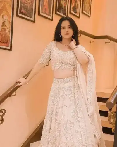 Escort Service In Saran